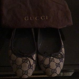 Gucci GG Blue ballerina flats.